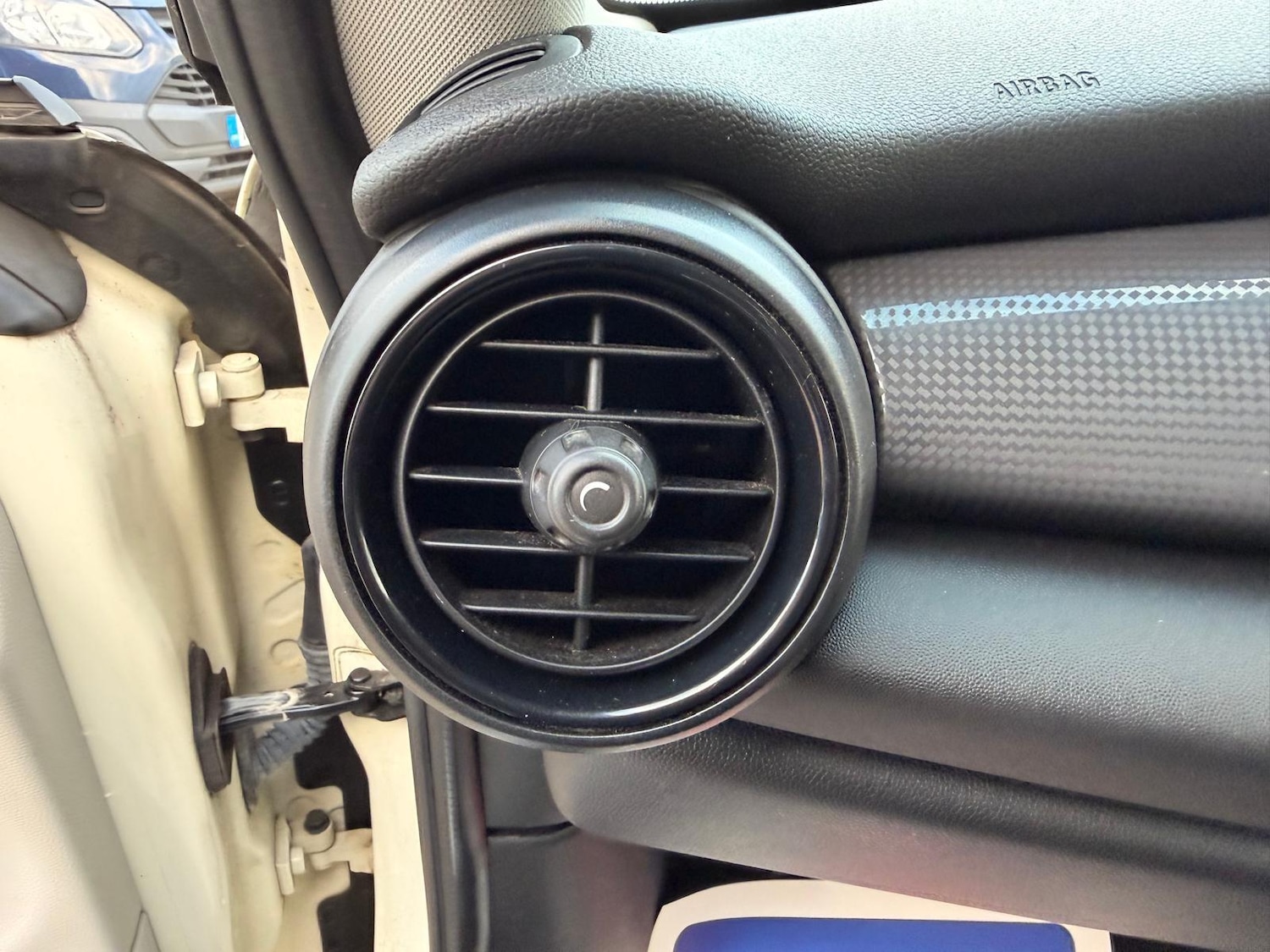 Used MINI Hatch 2014 for sale - 76997335: Photo 50