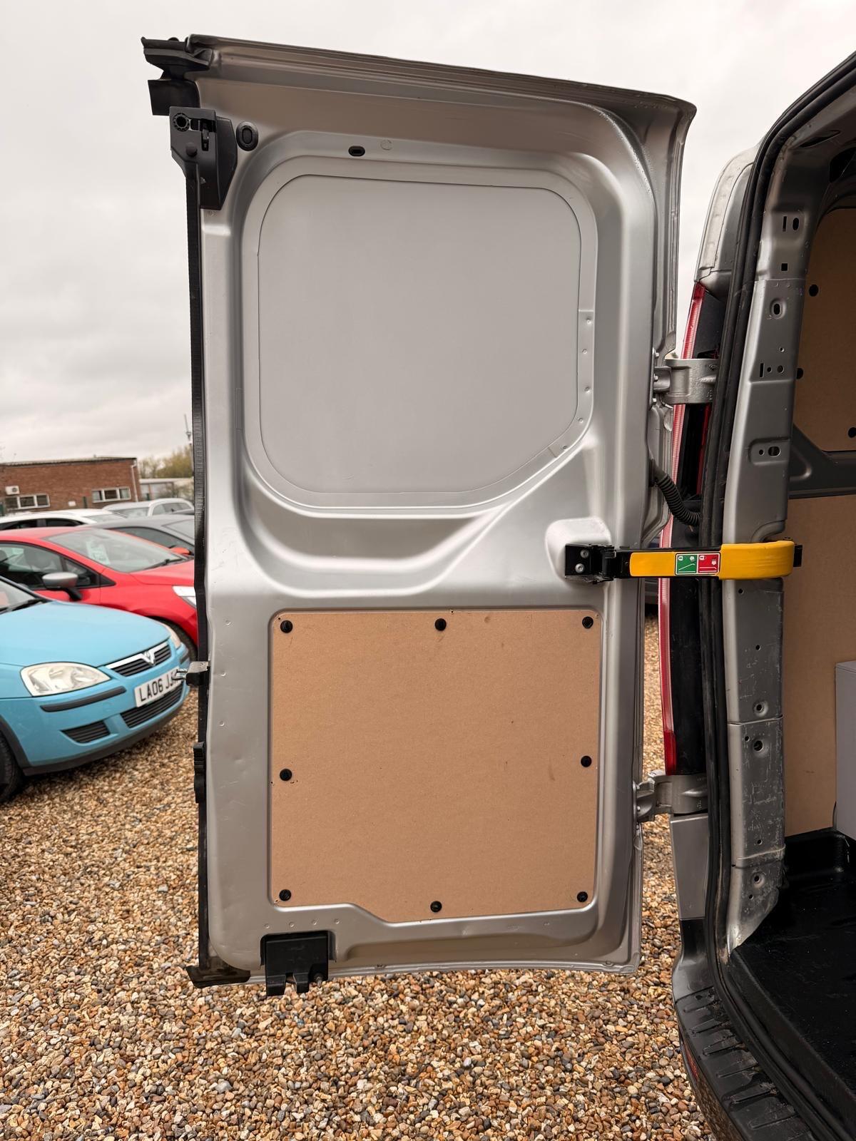 Used Ford Transit Custom for sale - 76996320: Photo 52