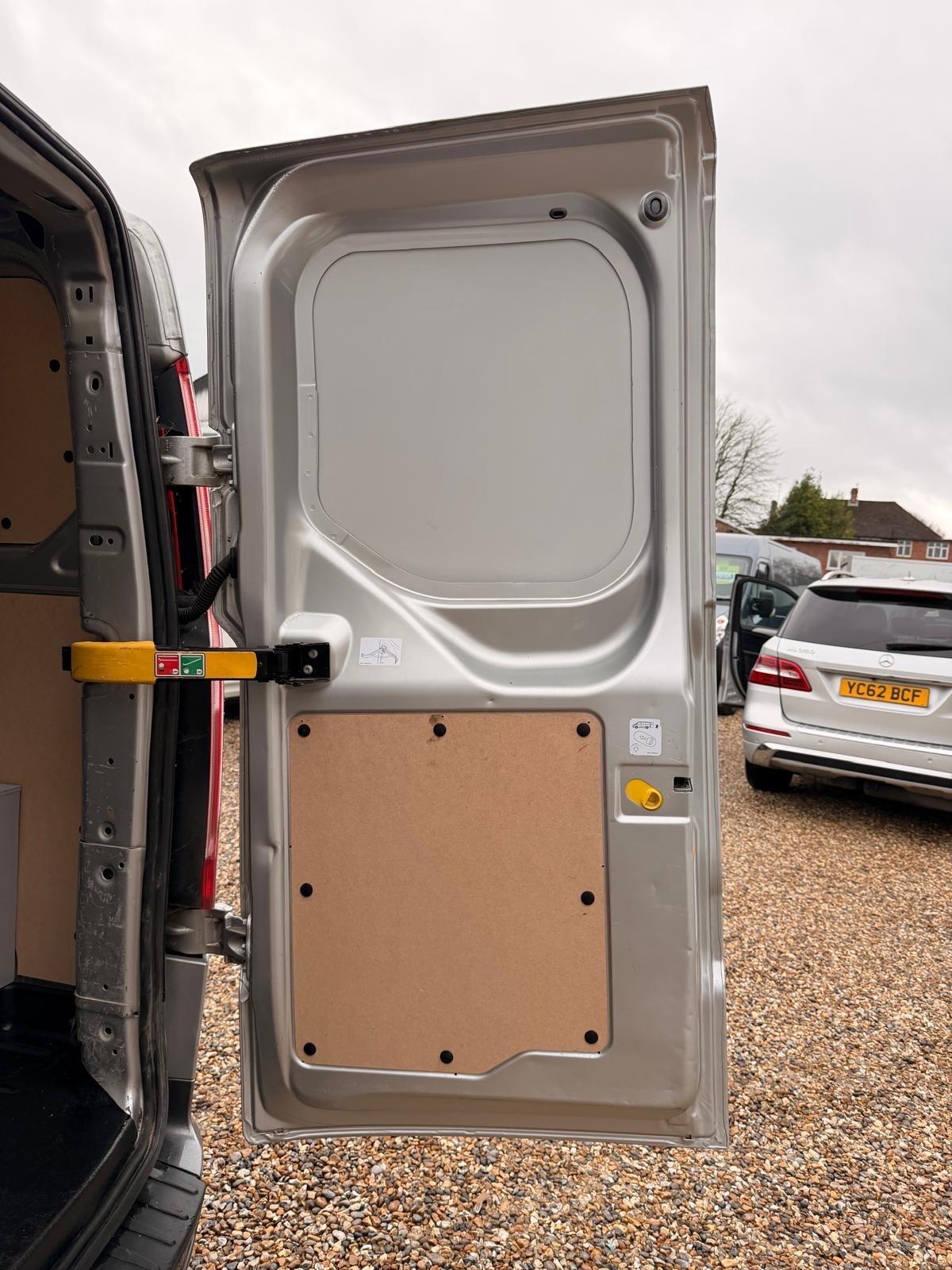 Used Ford Transit Custom for sale - 76996320: Photo 53