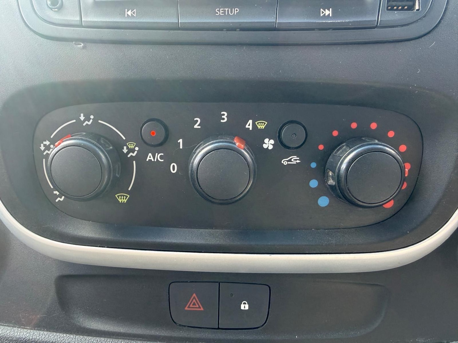 Used Vauxhall Vivaro 2015 for sale - 78086586: Photo 16