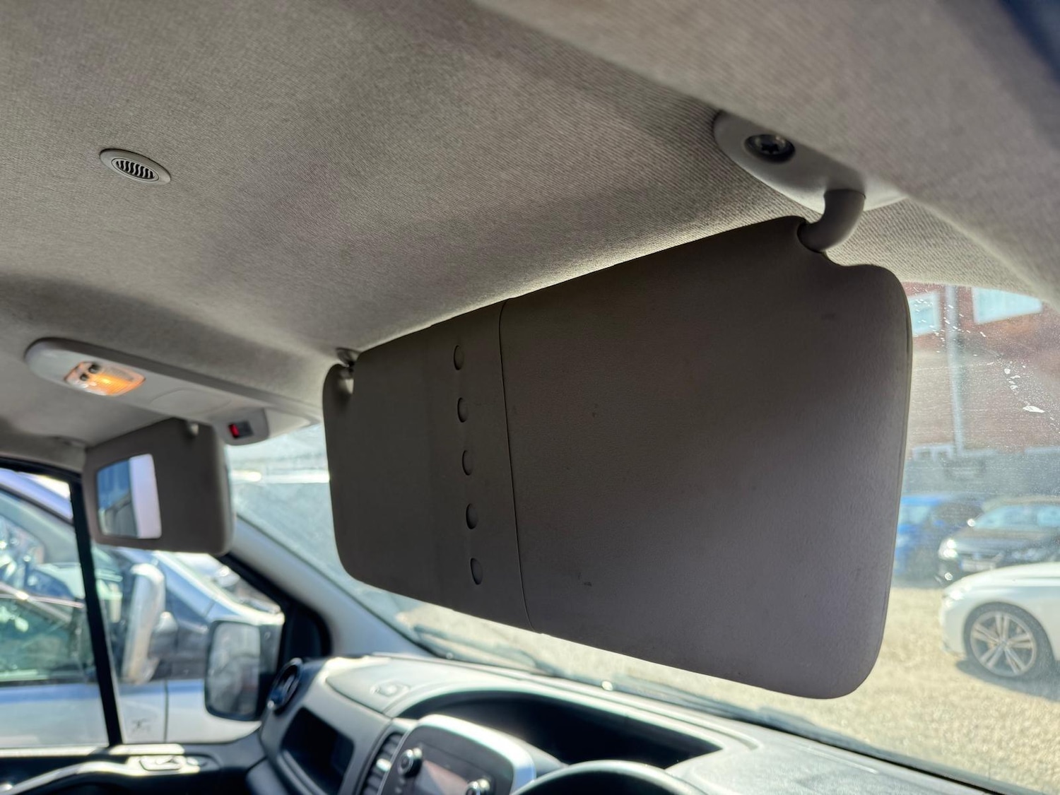 Used Vauxhall Vivaro 2015 for sale - 78086586: Photo 34