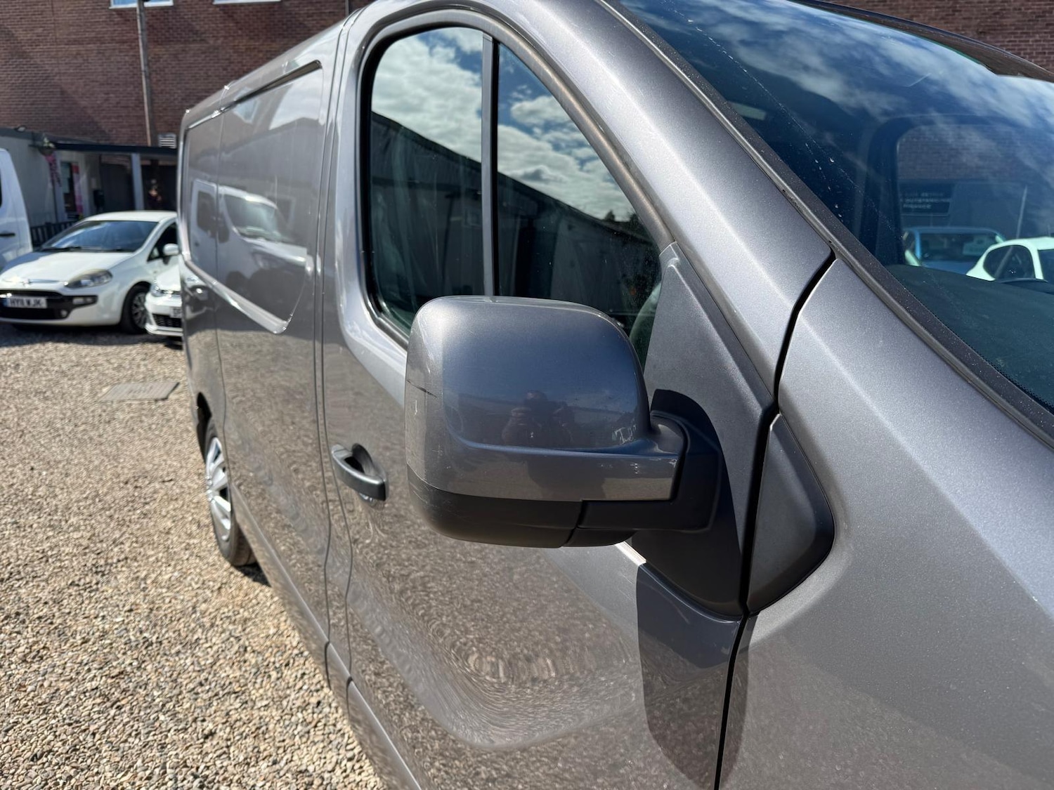 Used Vauxhall Vivaro 2015 for sale - 78086586: Photo 55