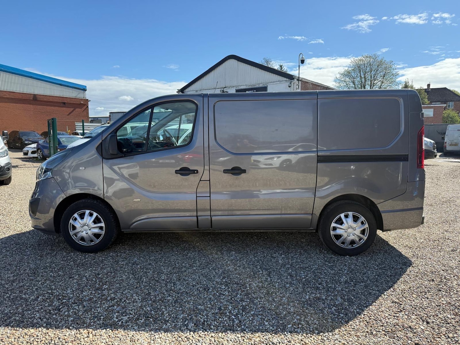 Used Vauxhall Vivaro 2015 for sale - 78086586: Photo 6