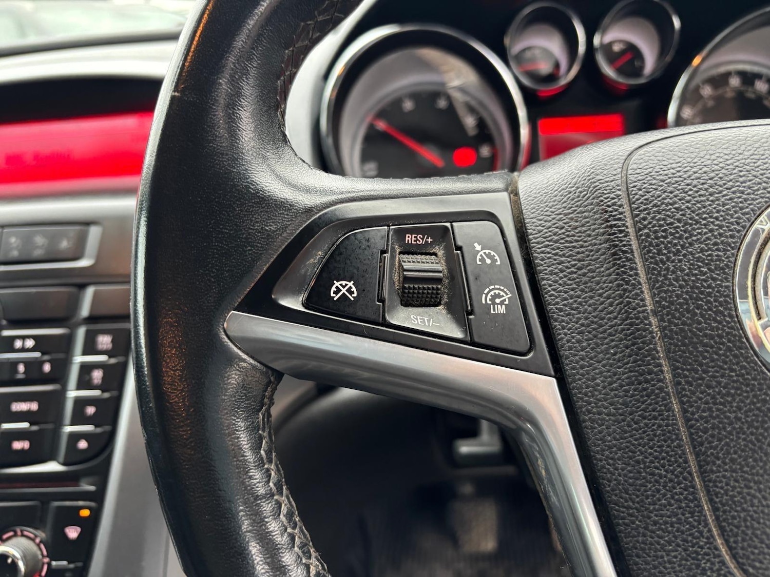 Used Vauxhall Astra GTC 2015 for sale - 77440166: Photo 39