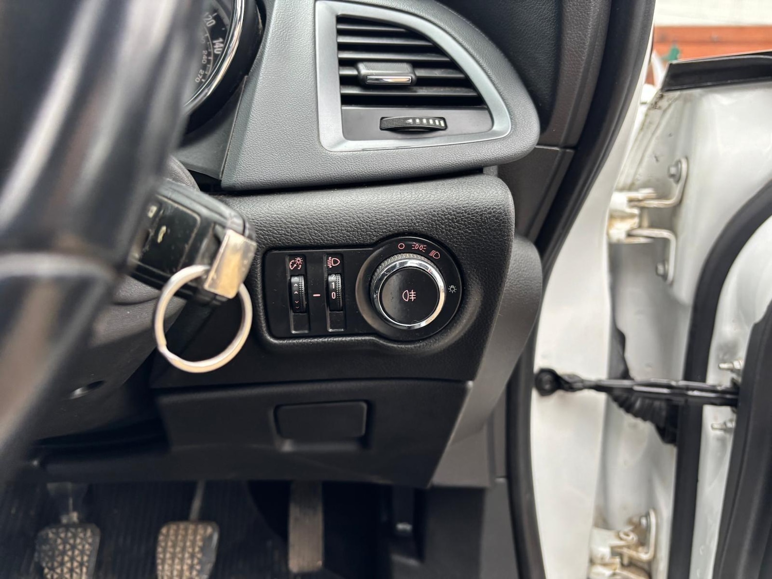 Used Vauxhall Astra GTC 2015 for sale - 77440166: Photo 42