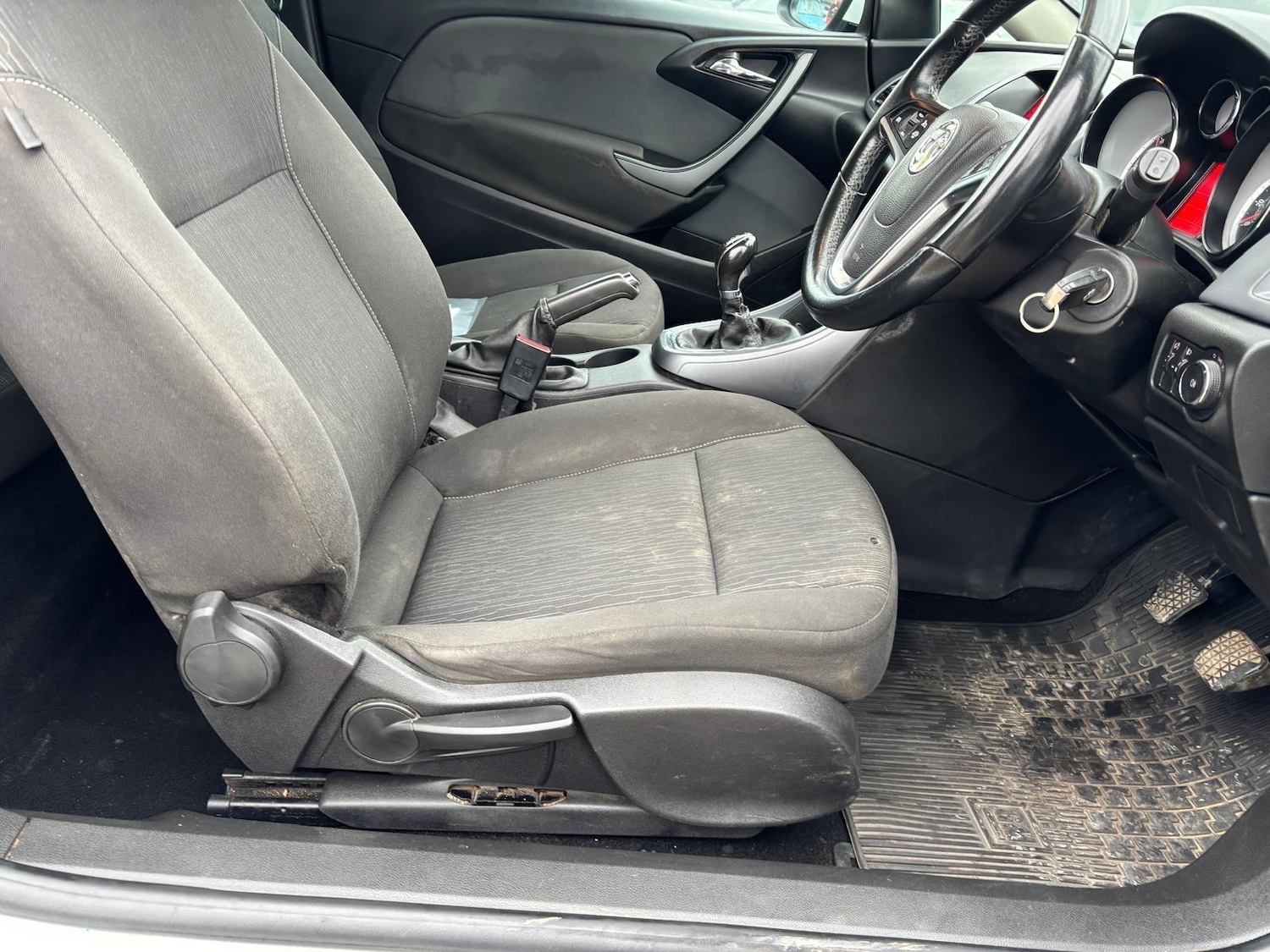 Used Vauxhall Astra GTC 2015 for sale - 77440166: Photo 43