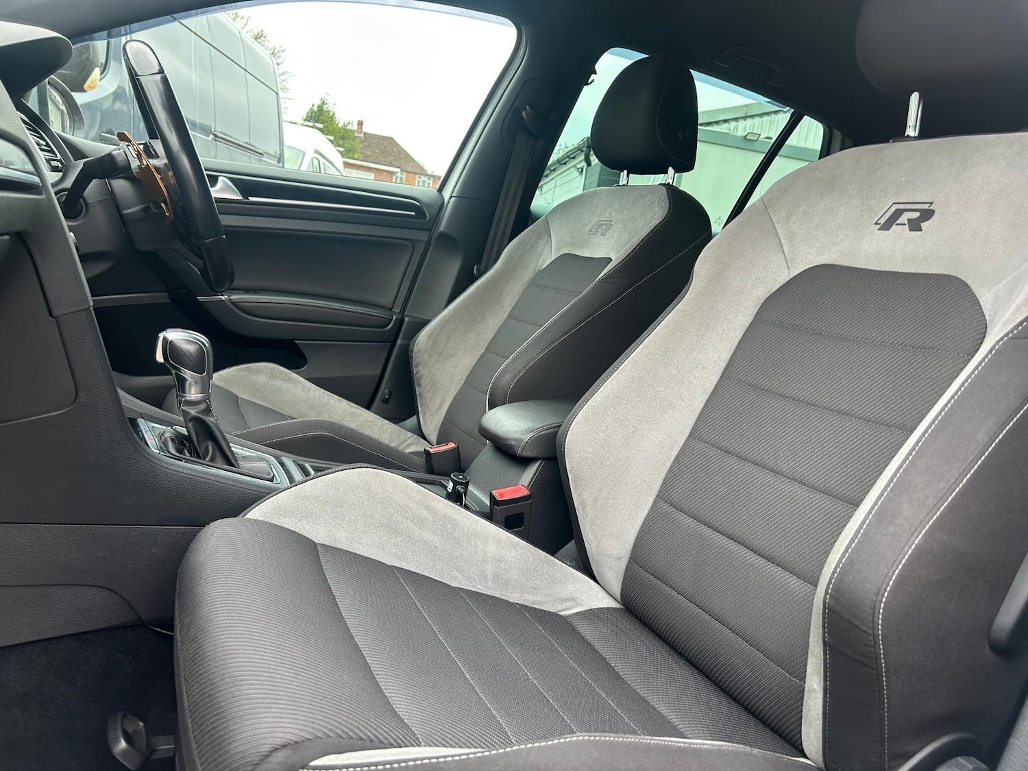 Used Volkswagen Golf 2016 for sale - 76991760: Photo 11