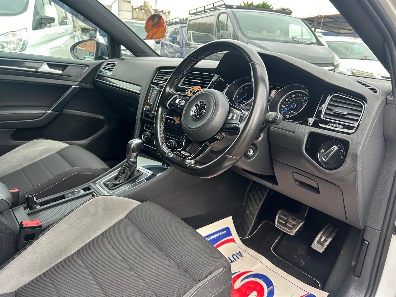 Used Volkswagen Golf 2016 for sale - 76991760: Photo 23