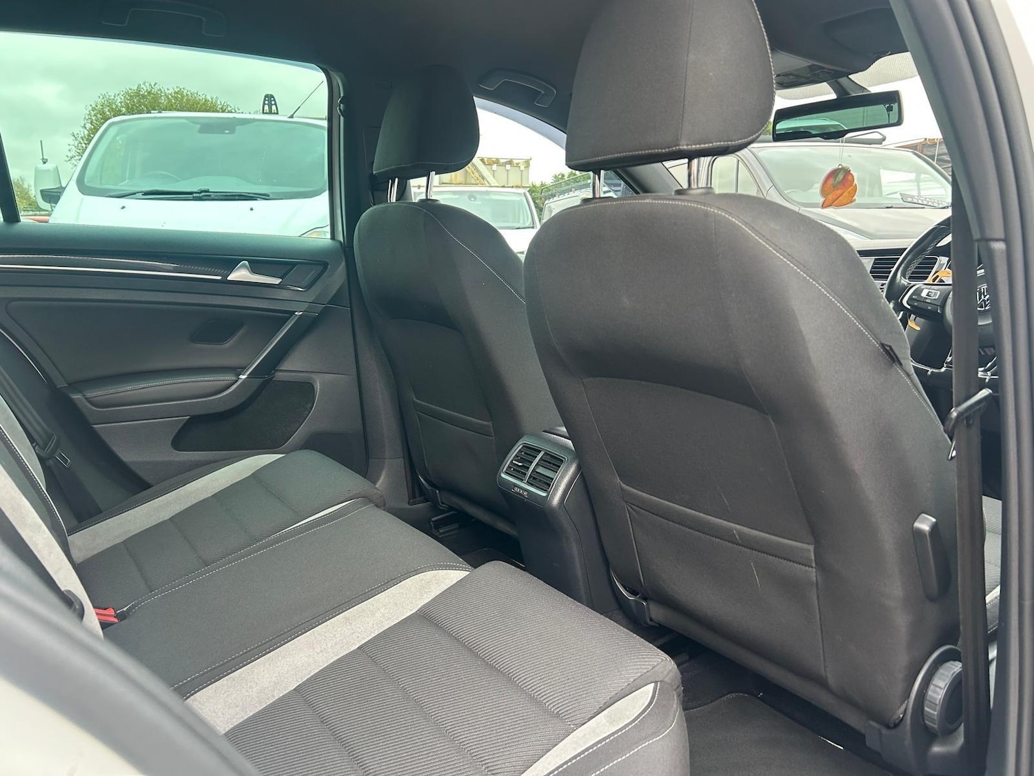 Used Volkswagen Golf 2016 for sale - 76991760: Photo 60