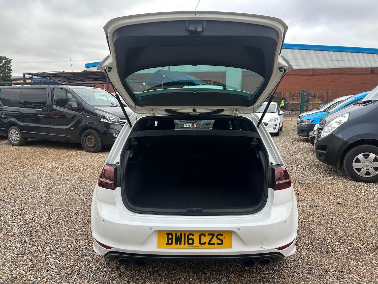 Used Volkswagen Golf 2016 for sale - 76991760: Photo 68