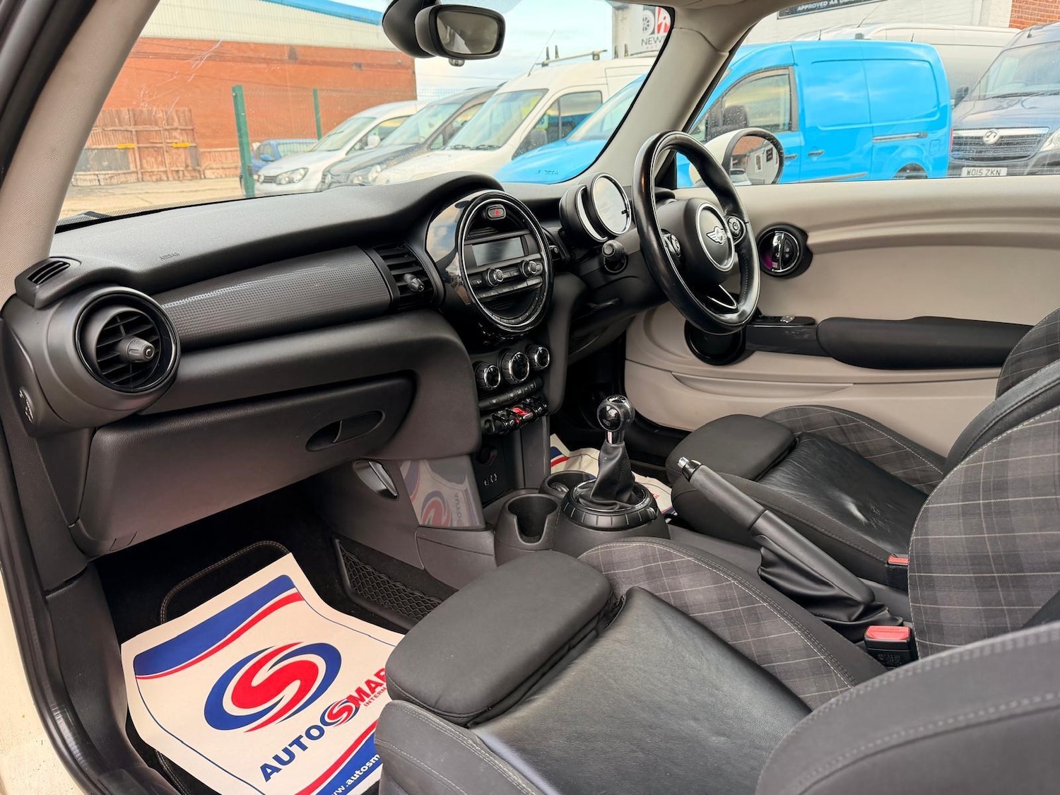 Used MINI Hatch 2014 for sale - 76645822: Photo 23