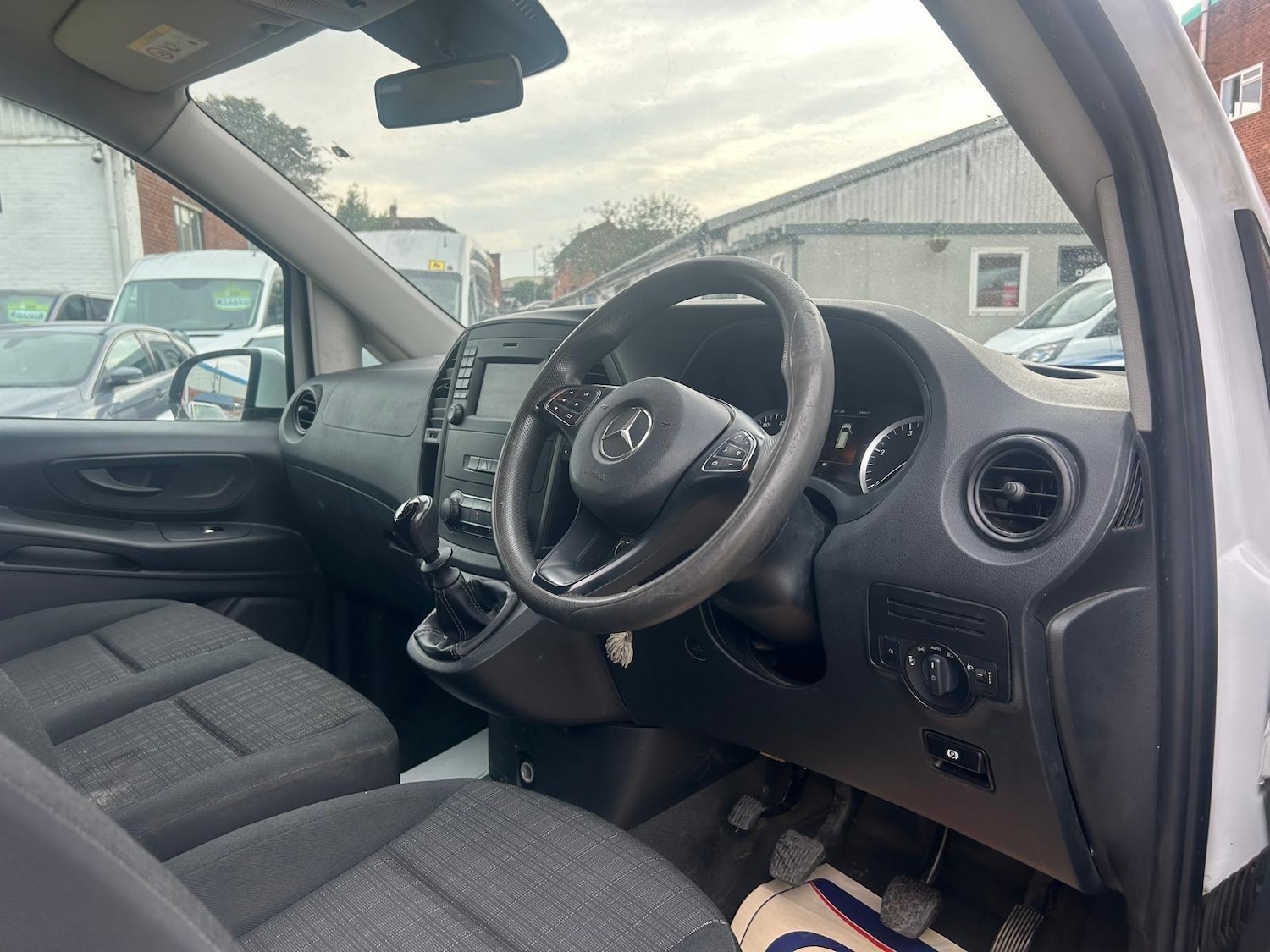 Used Mercedes-Benz Vito 2015 for sale - 76997751: Photo 13