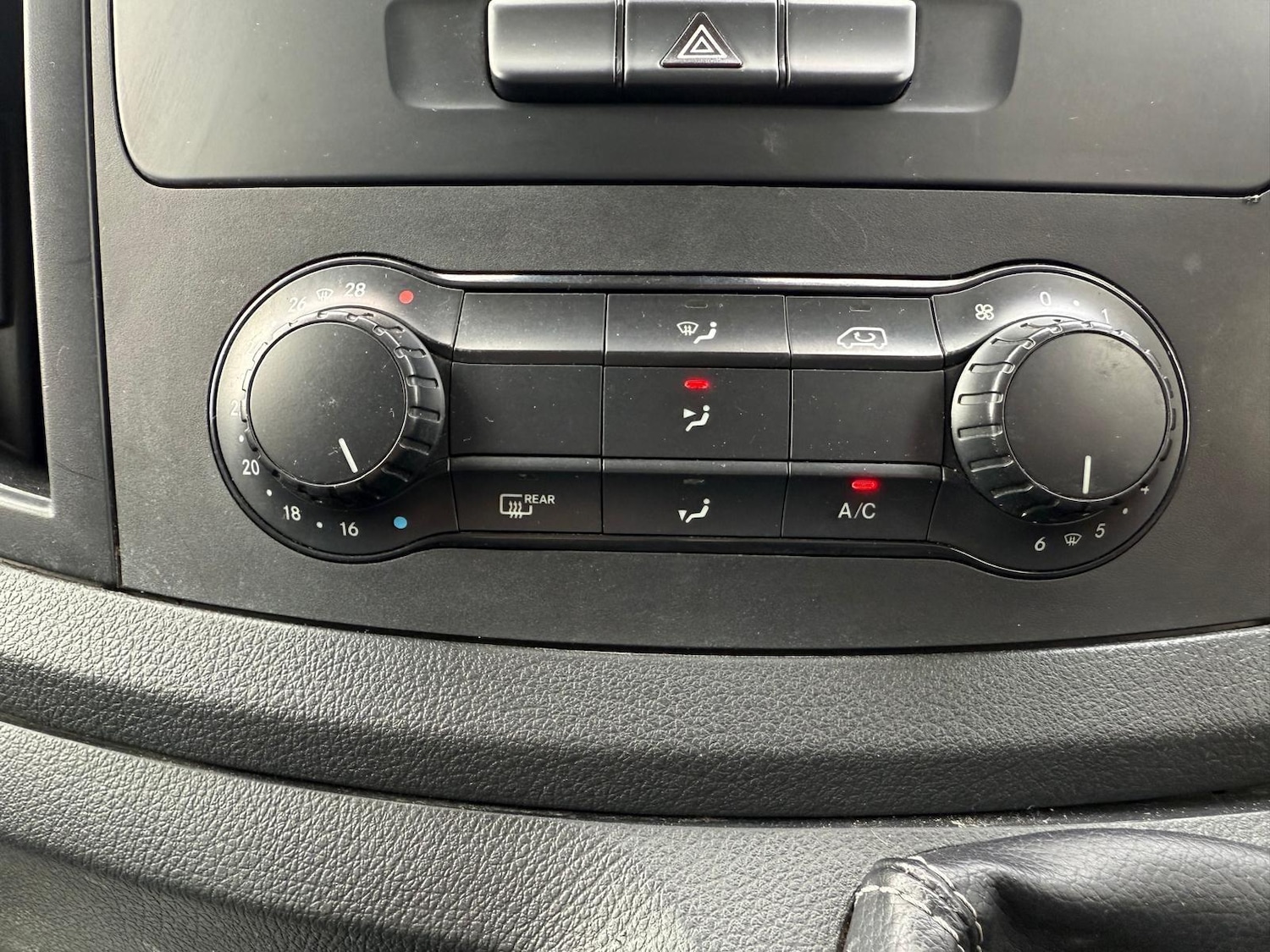 Used Mercedes-Benz Vito 2015 for sale - 76997751: Photo 16