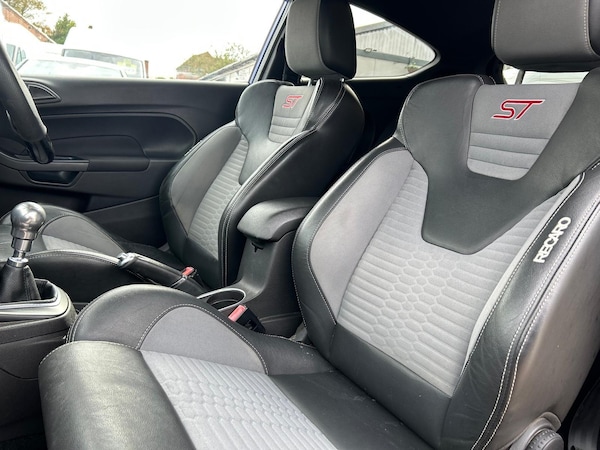 Used Ford Fiesta 2017 for sale - 76167032: Photo 11