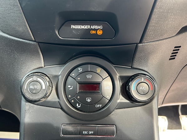 Used Ford Fiesta 2017 for sale - 76167032: Photo 18