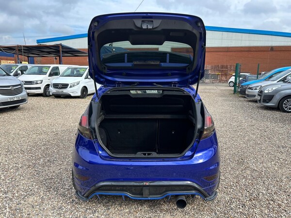 Used Ford Fiesta 2017 for sale - 76167032: Photo 58
