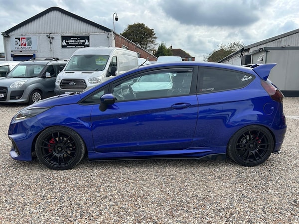 Used Ford Fiesta 2017 for sale - 76167032: Photo 6