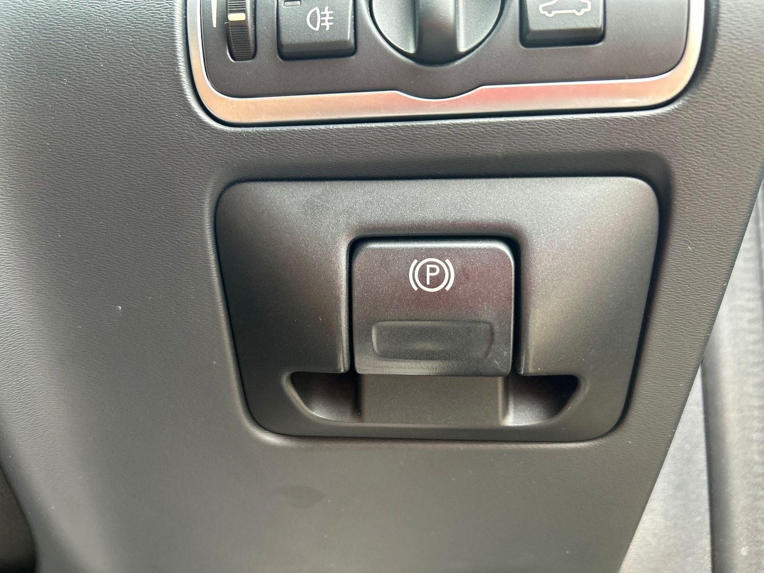 Used Volvo XC60 2015 for sale - 76987826: Photo 23