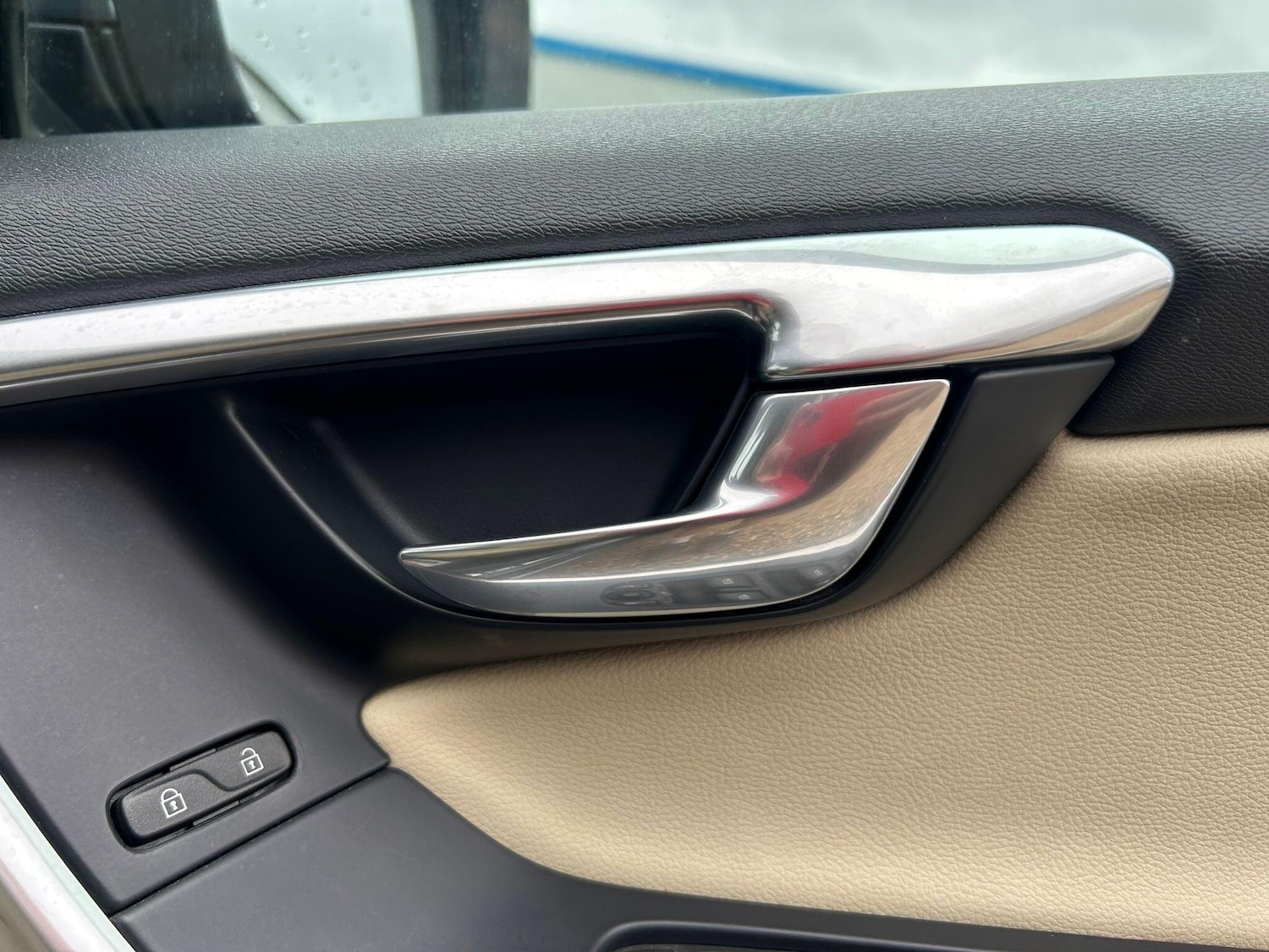 Used Volvo XC60 2015 for sale - 76987826: Photo 50