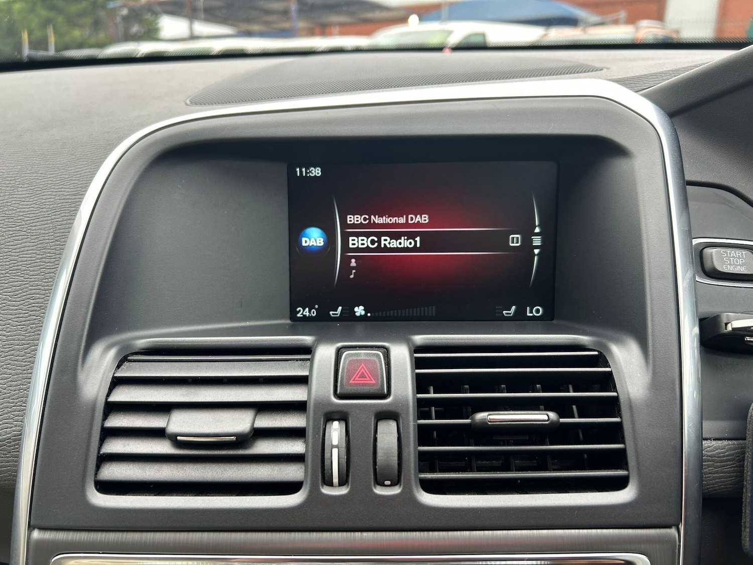 Used Volvo XC60 2015 for sale - 76987826: Photo 69