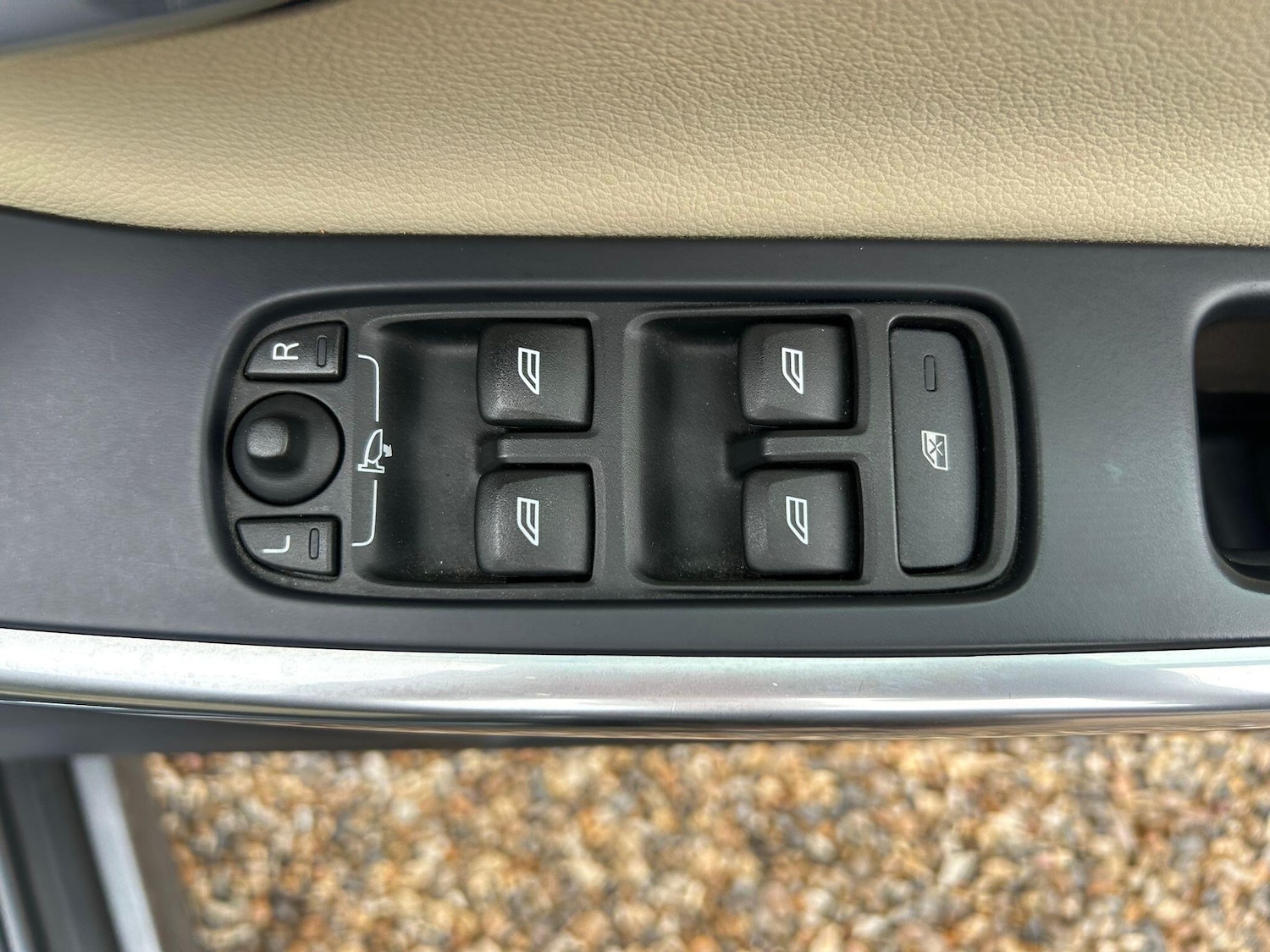 Used Volvo XC60 2015 for sale - 76987826: Photo 78