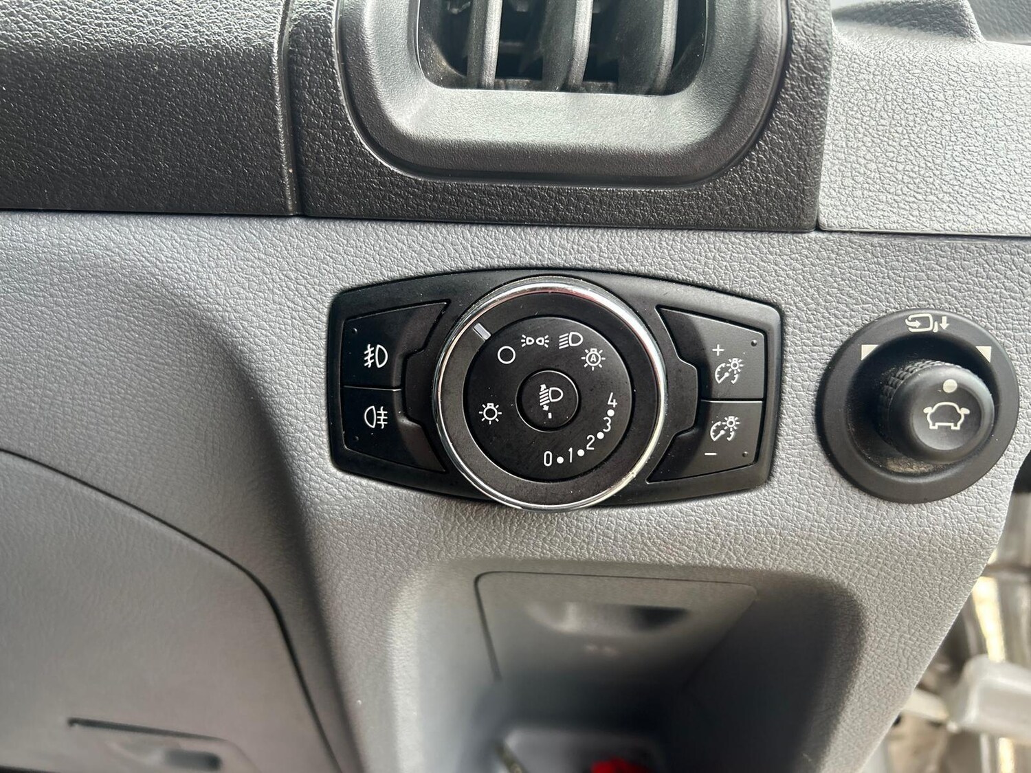 Used Ford Transit 2018 for sale - 76109672: Photo 37