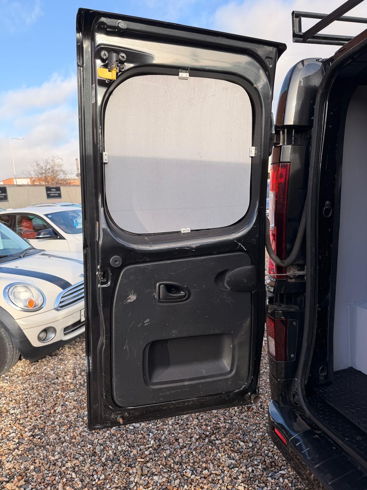 Used Vauxhall Vivaro 2017 for sale - 76573229: Photo 61