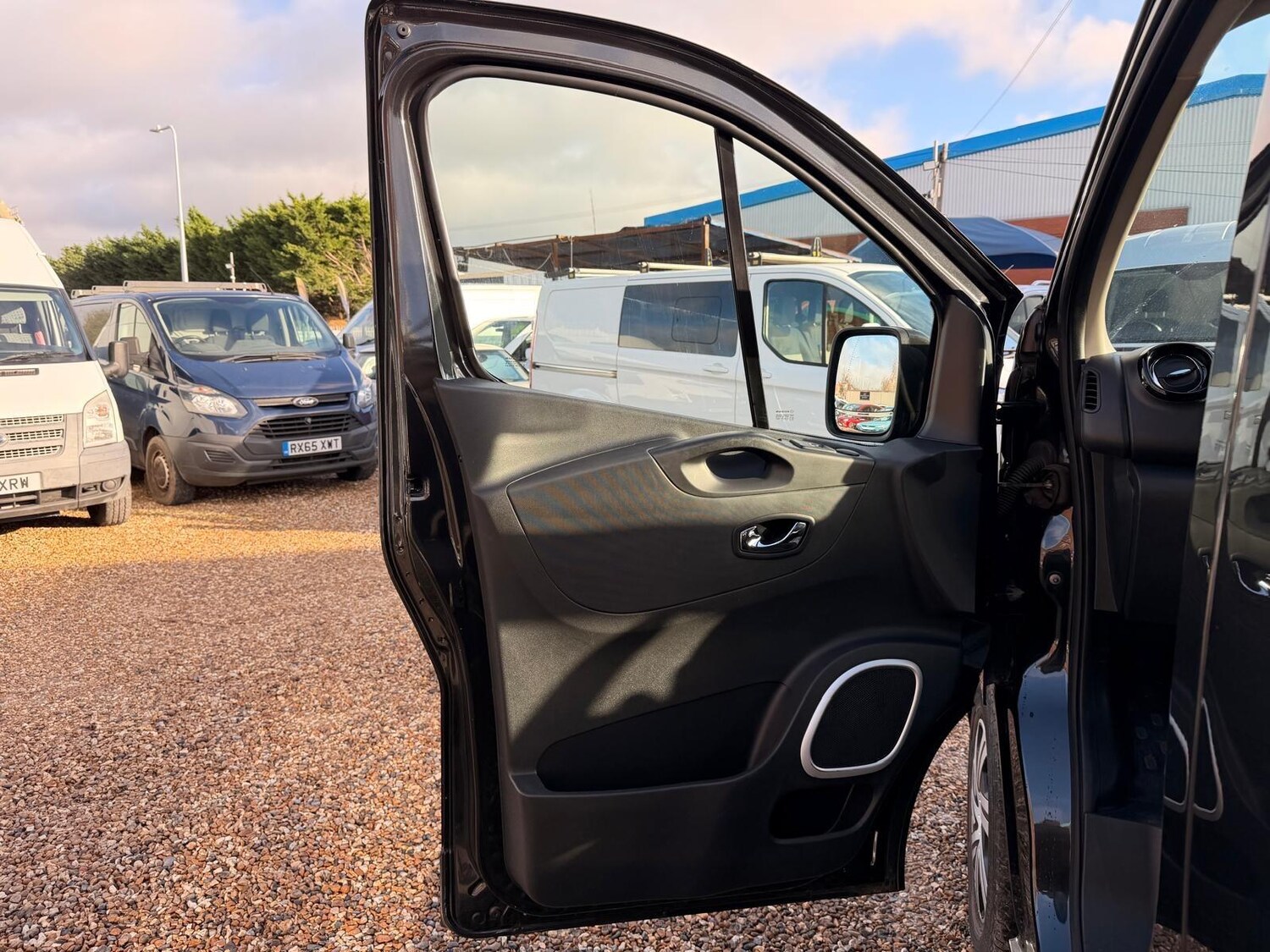 Used Vauxhall Vivaro 2017 for sale - 76573229: Photo 69