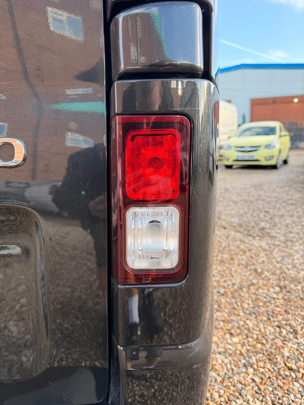 Used Vauxhall Vivaro 2017 for sale - 76573229: Photo 74