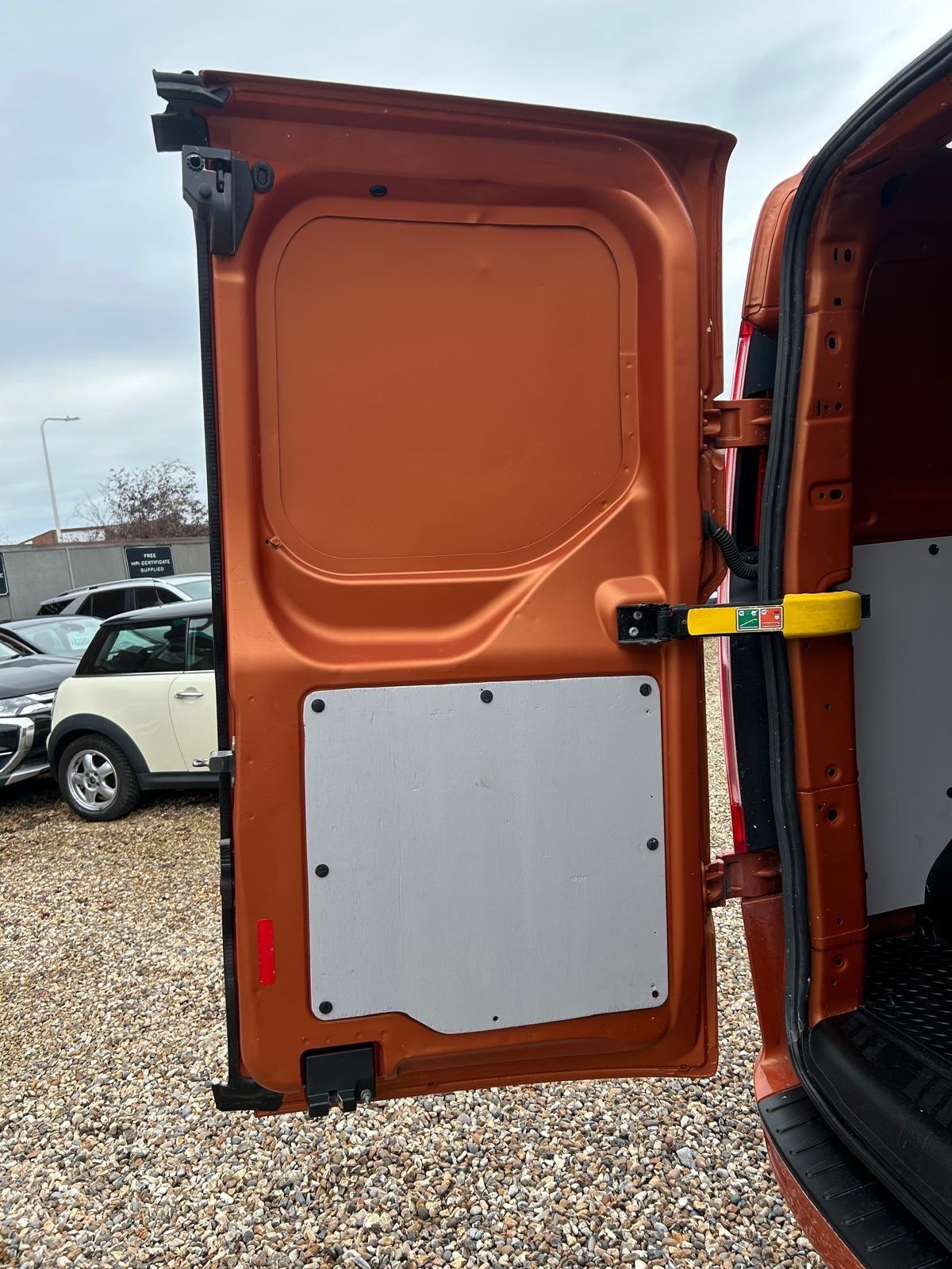 Used Ford Transit Custom 2019 for sale - 76371758: Photo 32