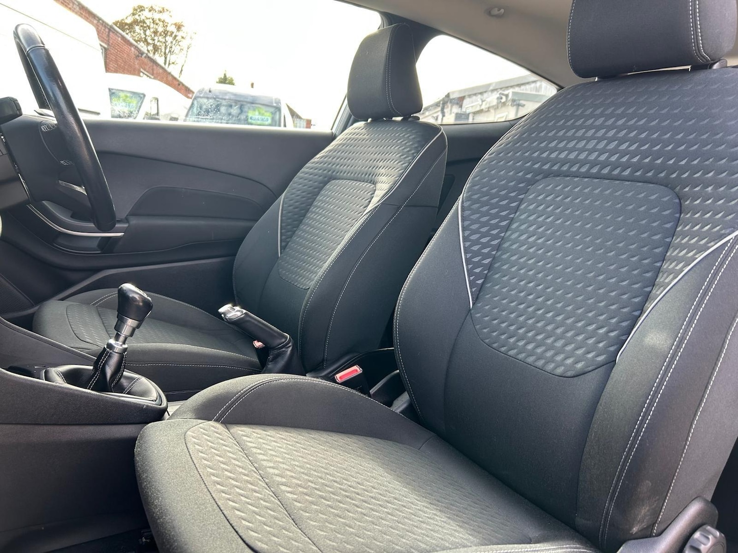 Used Ford Fiesta 2017 for sale - 76371476: Photo 12