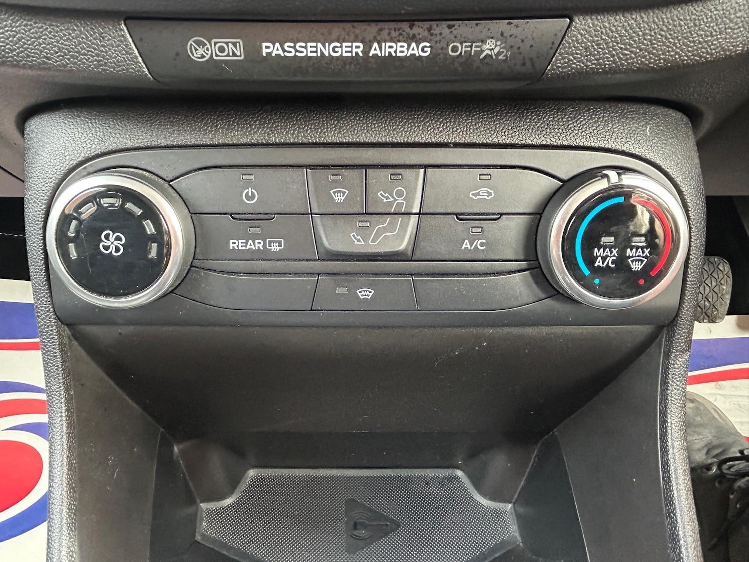 Used Ford Fiesta 2017 for sale - 76371476: Photo 22