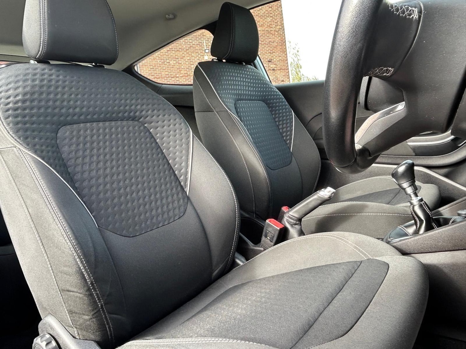 Used Ford Fiesta 2017 for sale - 76371476: Photo 32
