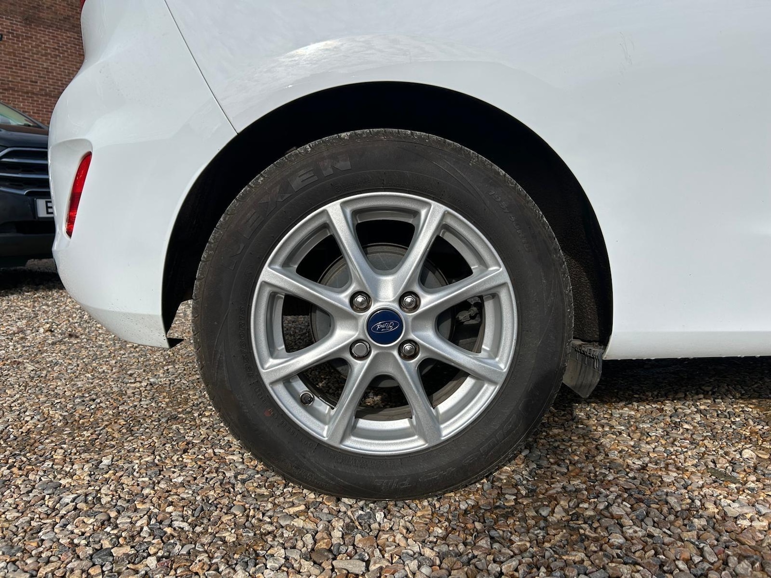 Used Ford Fiesta 2017 for sale - 76371476: Photo 9