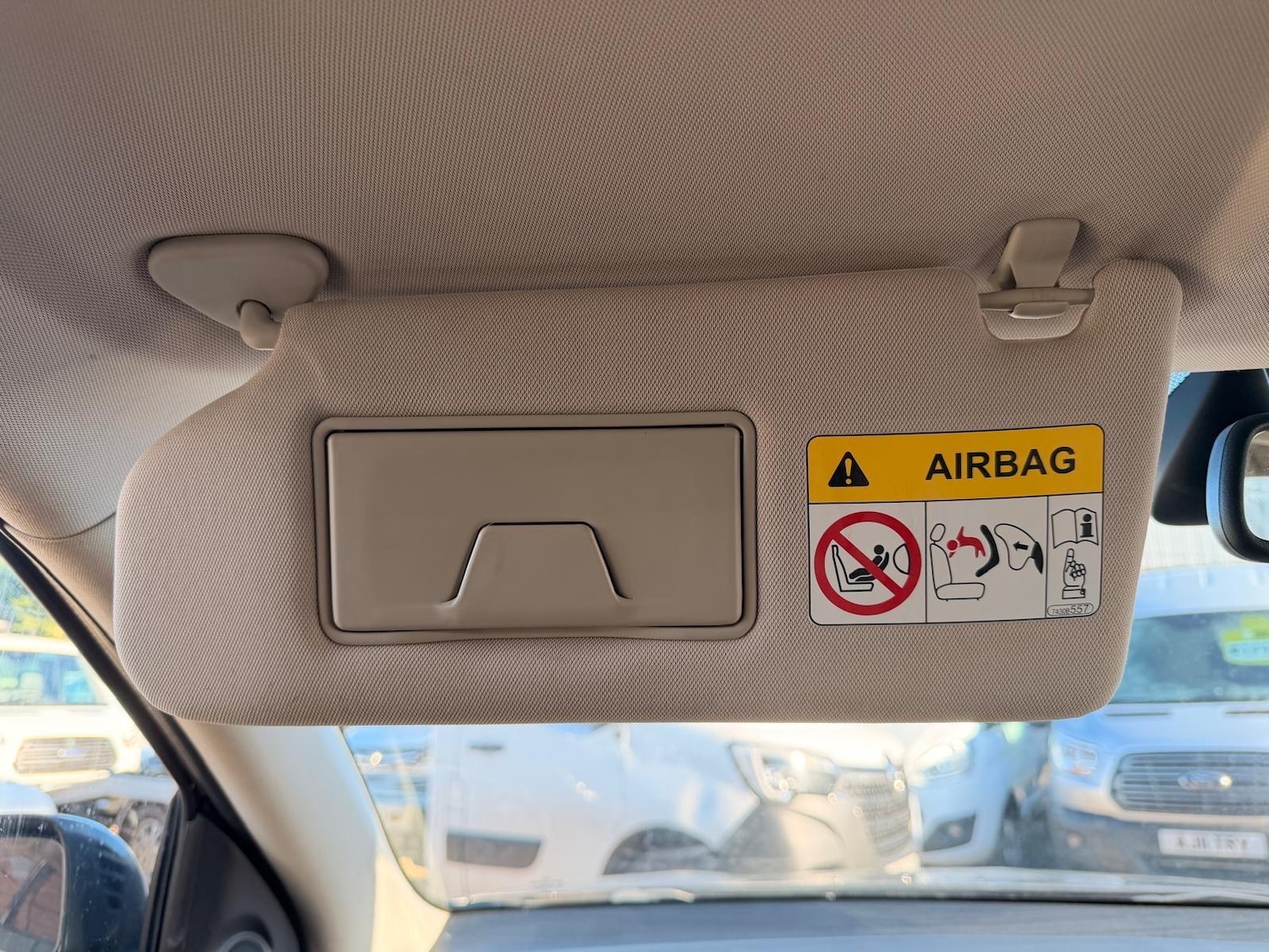 Used Mitsubishi Outlander 2017 for sale - 76728209: Photo 75