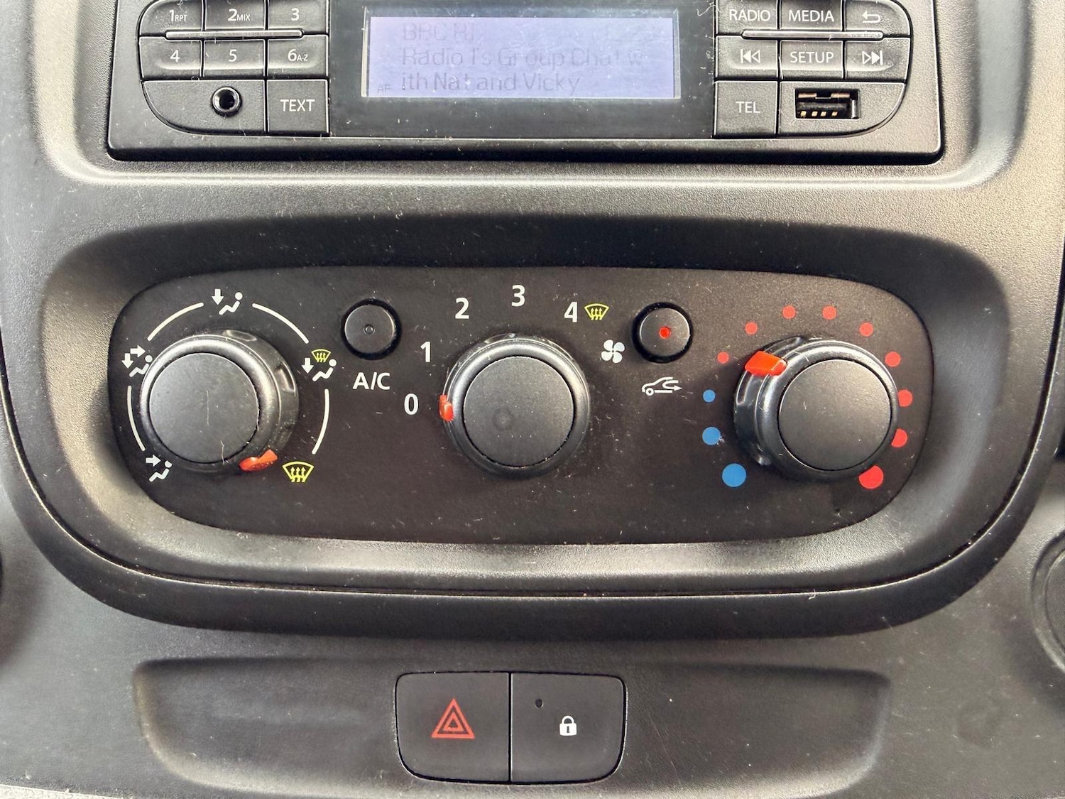 Used Vauxhall Vivaro 2015 for sale - 77478755: Photo 11