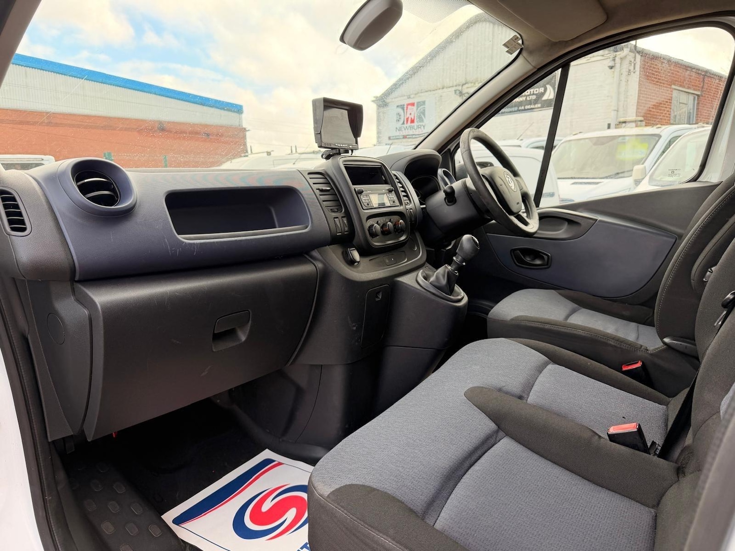 Used Vauxhall Vivaro 2015 for sale - 77478755: Photo 14