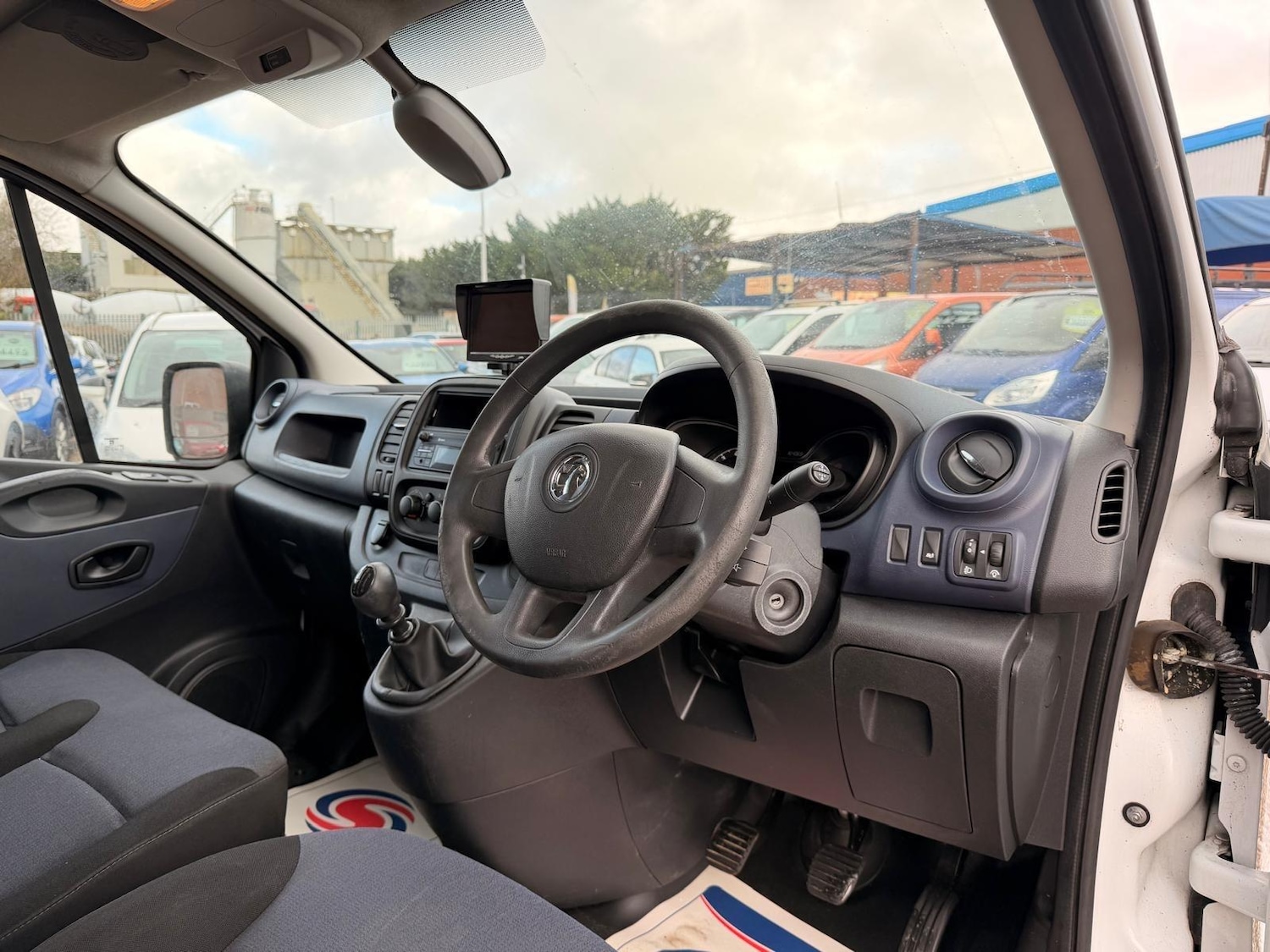 Used Vauxhall Vivaro 2015 for sale - 77478755: Photo 16