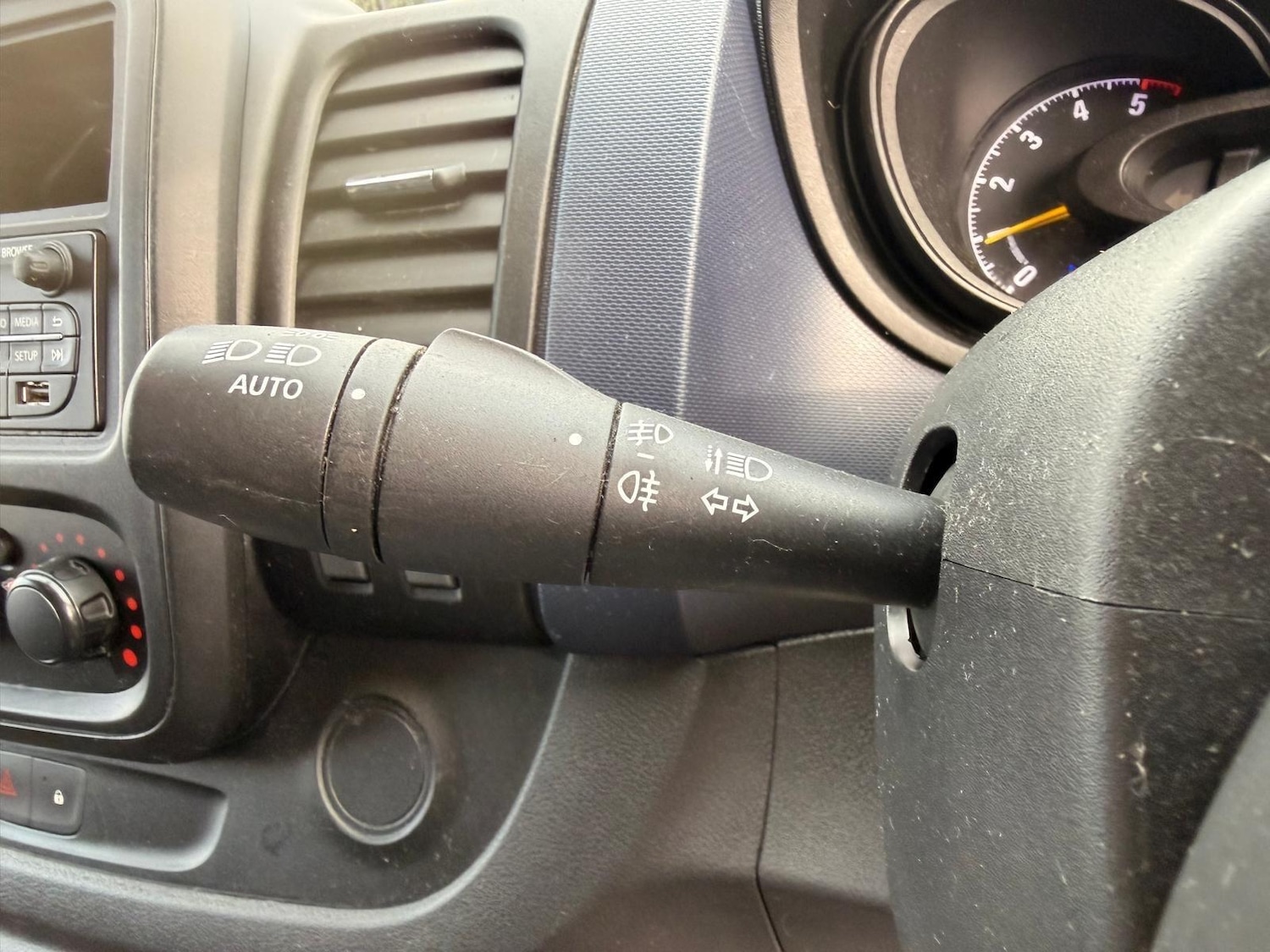 Used Vauxhall Vivaro 2015 for sale - 77478755: Photo 41