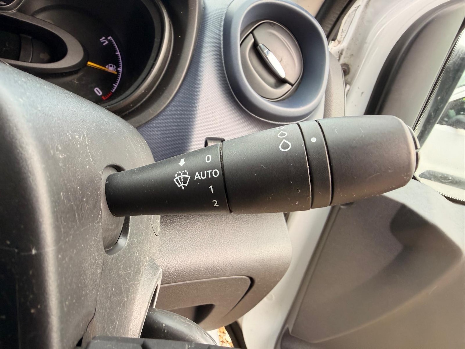 Used Vauxhall Vivaro 2015 for sale - 77478755: Photo 43