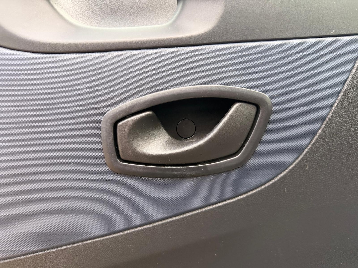 Used Vauxhall Vivaro 2015 for sale - 77478755: Photo 65