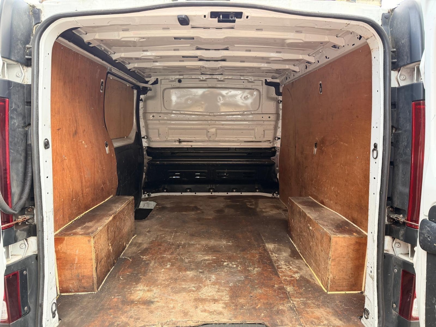 Used Vauxhall Vivaro 2015 for sale - 77478755: Photo 8