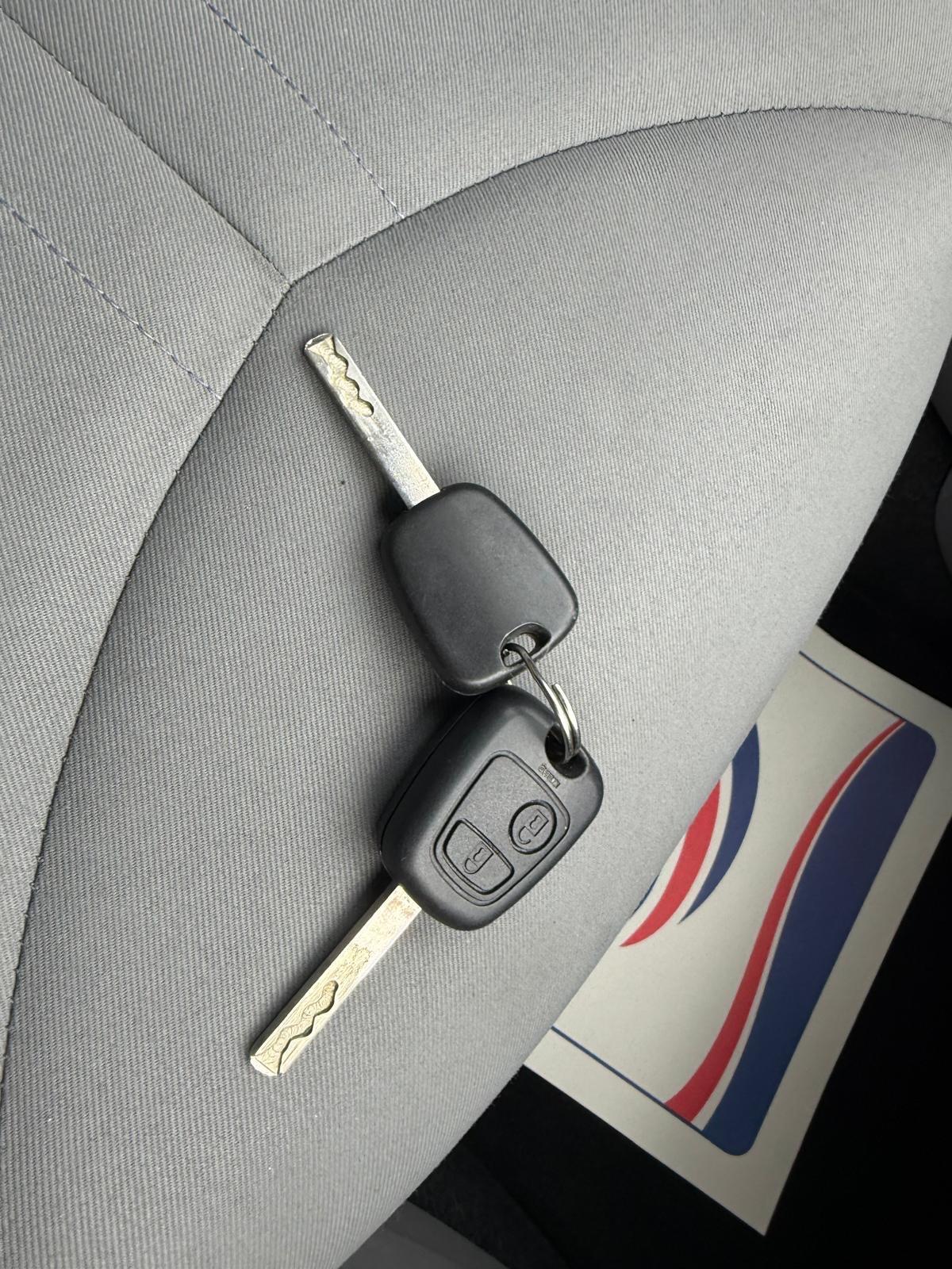 Used Citroen C1 2011 for sale - 78116002: Photo 22