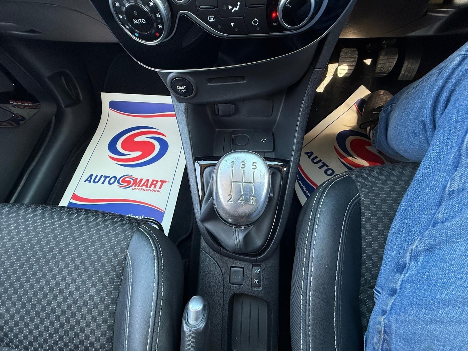 Used Renault Clio 2018 for sale - 76991153: Photo 20