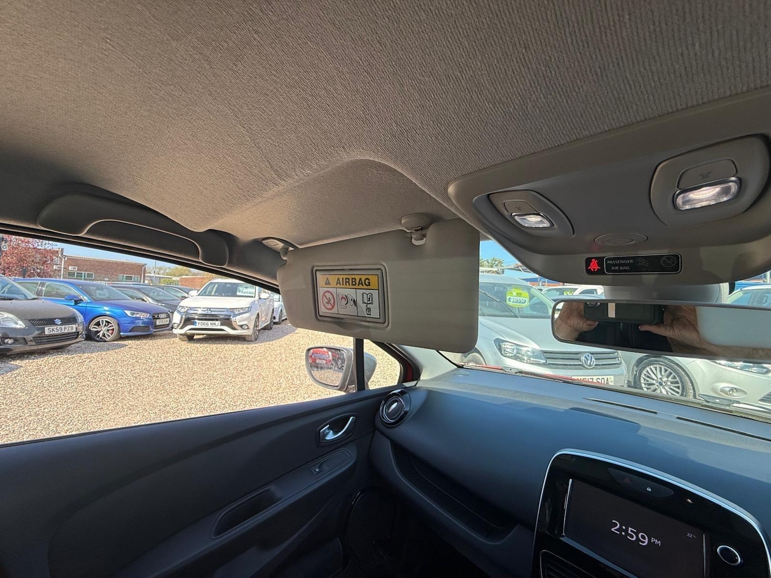 Used Renault Clio 2018 for sale - 76991153: Photo 36