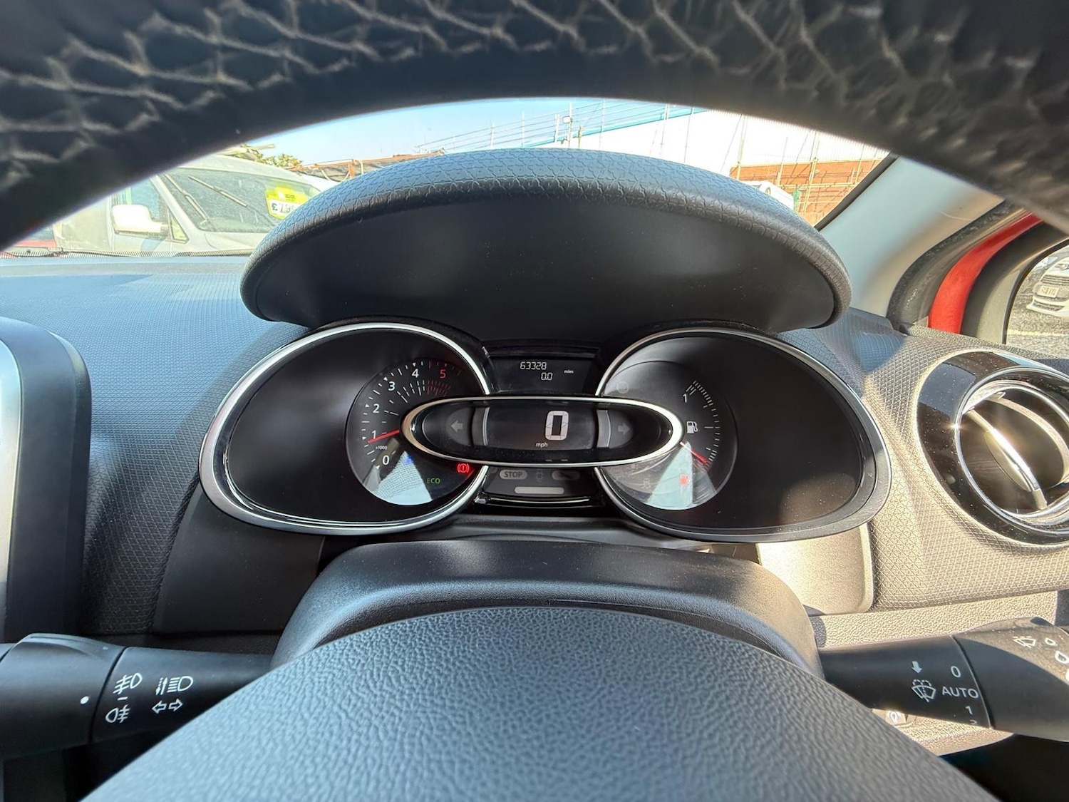 Used Renault Clio 2018 for sale - 76991153: Photo 38