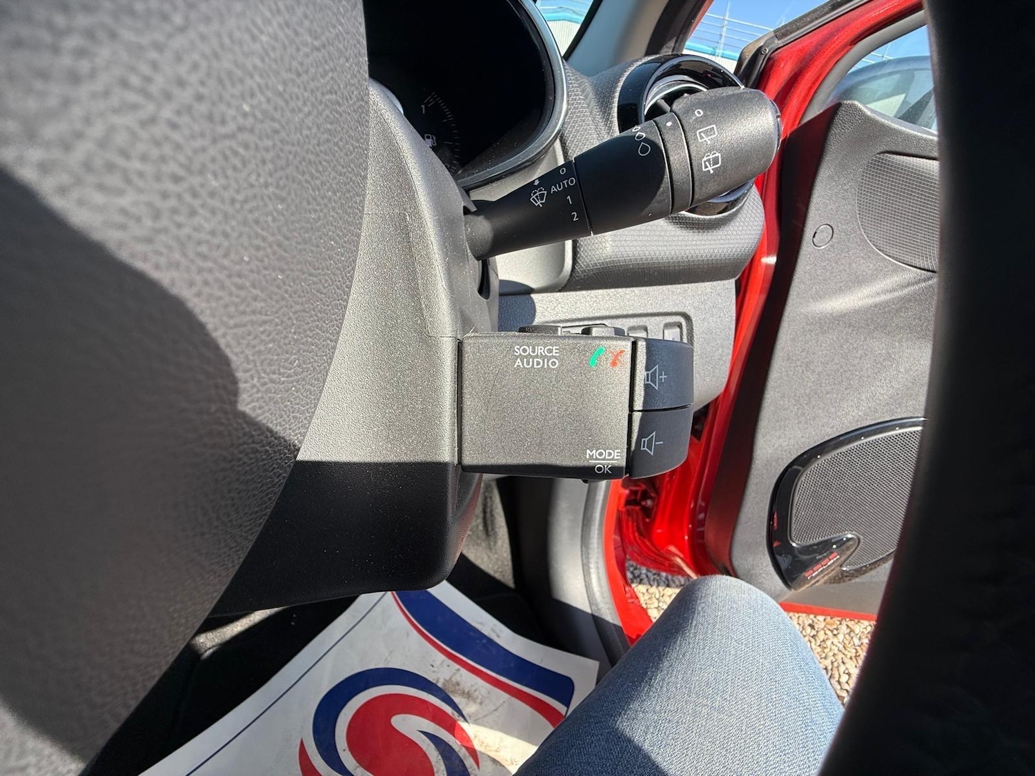 Used Renault Clio 2018 for sale - 76991153: Photo 41