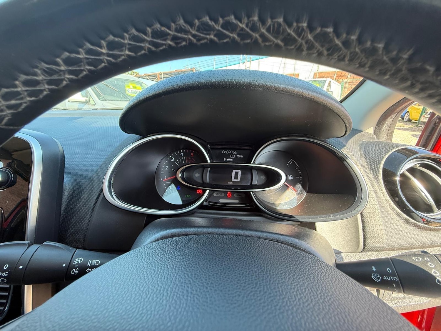 Used Renault Clio 2018 for sale - 76991153: Photo 42