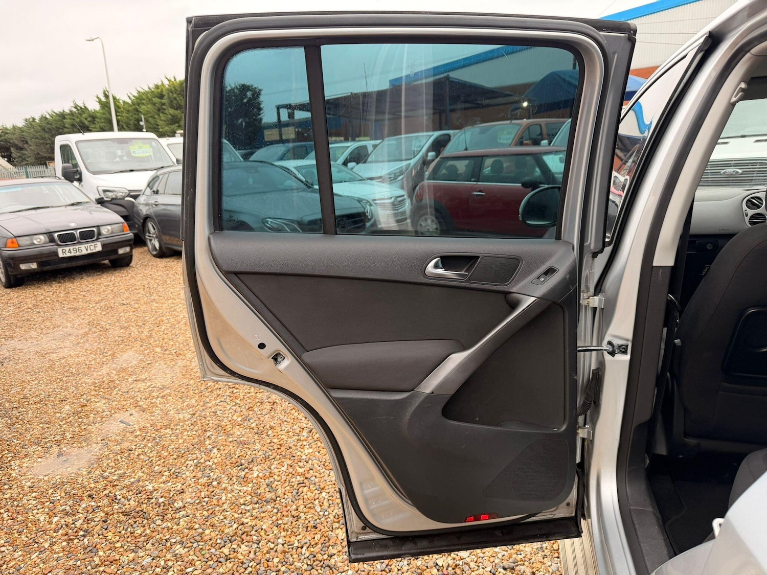 Used Volkswagen Tiguan 2008 for sale - 77908539: Photo 46