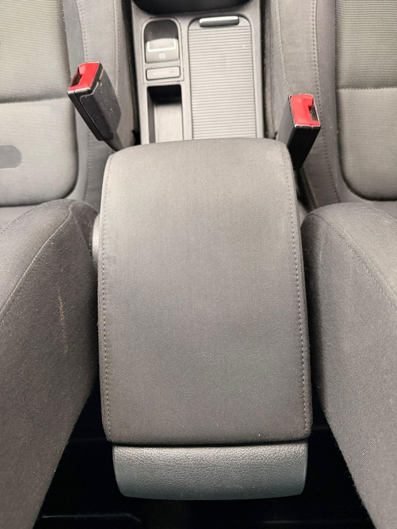 Used Volkswagen Tiguan 2008 for sale - 77908539: Photo 47